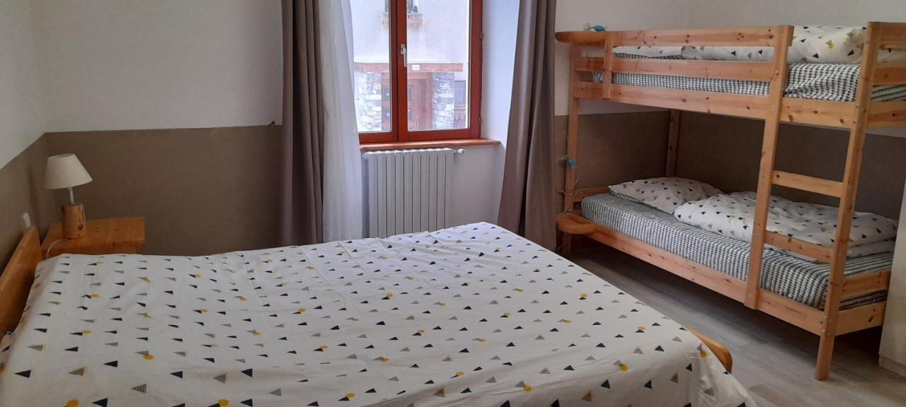 Chambre A Louer A La Nuitee Lanslebourg-Mont-Cenis Bagian luar foto